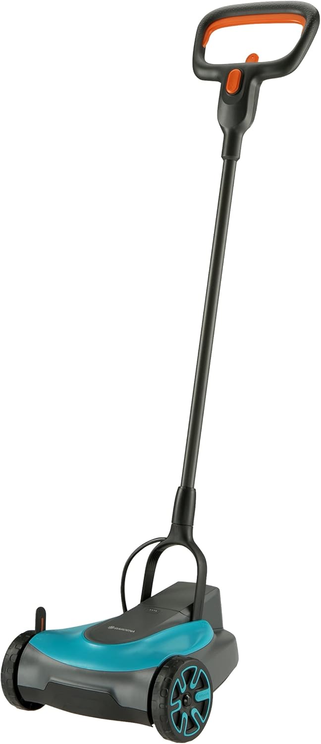 Set tondeuse à gazon sans fil HandyMower 22/18 V P4A Gardena, prêt à l’emploi : Tondeuse manuelle, pour pelouse jusqu’à 50 m², hauteur de coupe réglable, avec batterie 18 V P4A (14620-20)