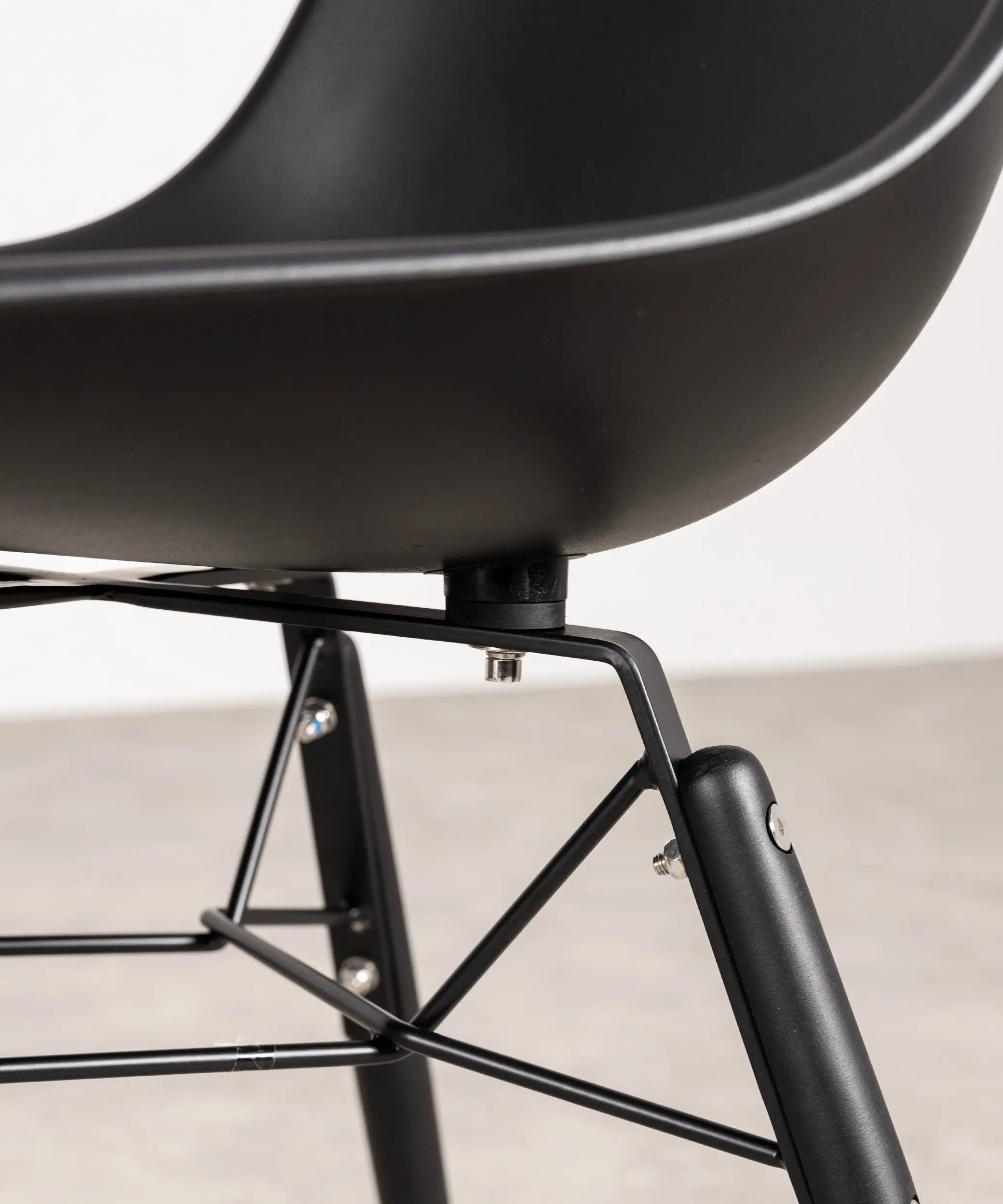Silla de Polipropileno y Madera Elon – Image 49