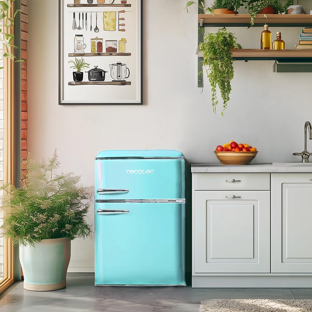 Cecotec Mini Réfrigérateur 2 Portes Retro 86L Bolero CoolMarket 2D Origin 86 Blue E, 89,3cm H et 48,7cm L, IceBox, Classe Énergétoque E, Total No Frost, Lumière Intérieure et Poignée Chromée, Bleu – Image 4