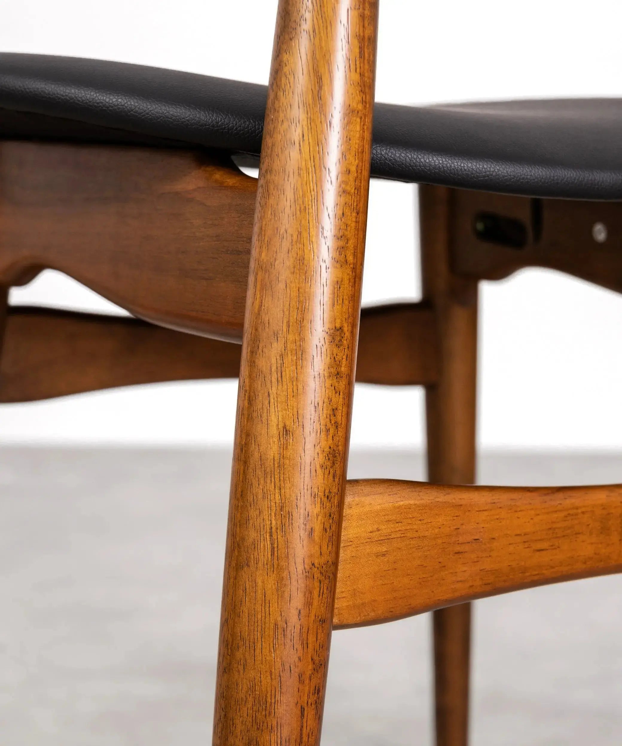 Silla de Comedor en Madera Acolchada Kyoto – Image 17