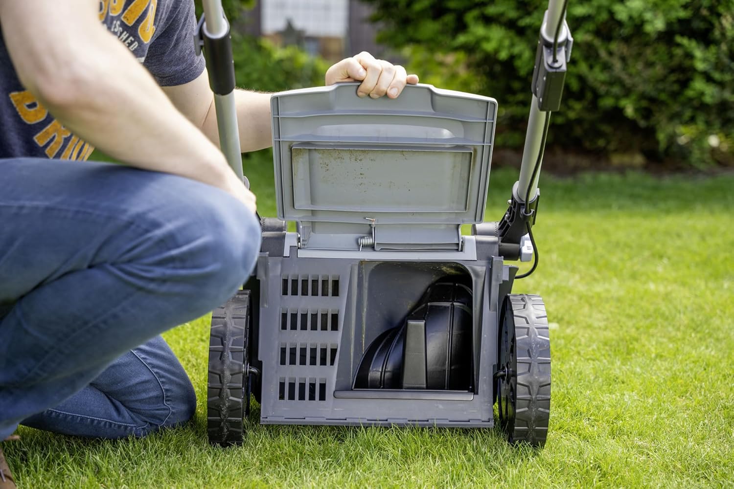 IKRA Tondeuse électrique IERM 2043 T, 2000W, Hauteur de Coupe 30-75mm, Largeur de Coupe 43cm, Lame de Rechange & kit Mulching Incluse – Image 5