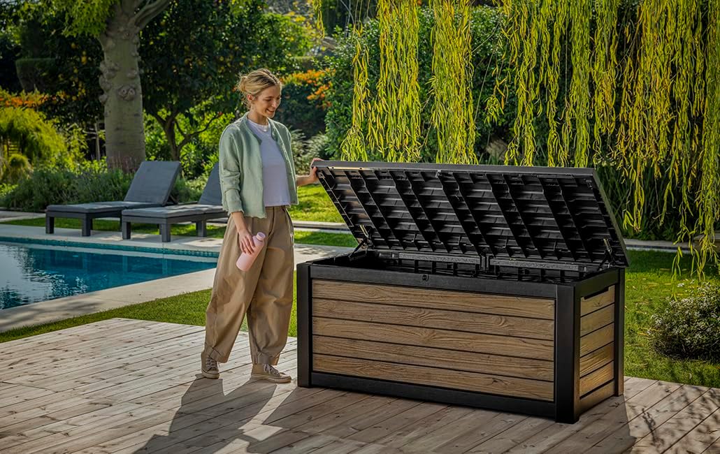Keter Coffre de rangement jardin 630L - Collection Signature - Aspect bois Douglas – Image 4