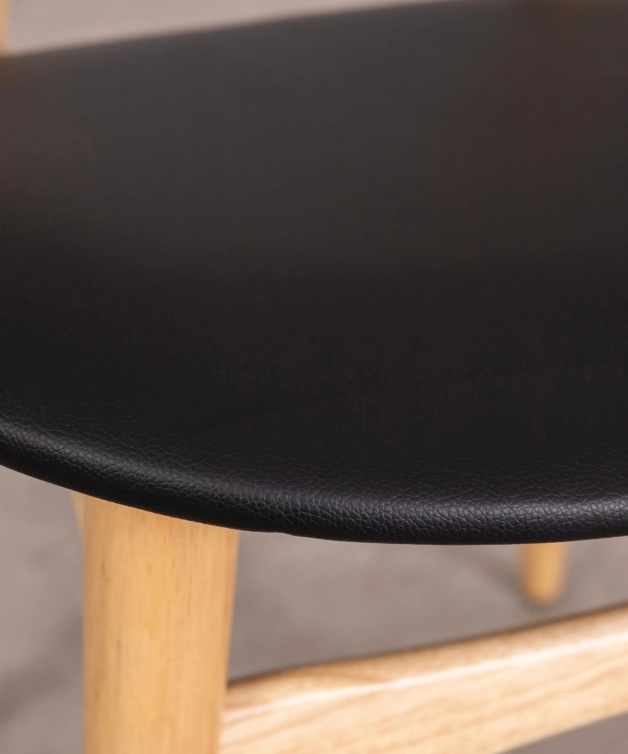 Silla de Comedor en Madera Acolchada Kyoto – Image 32