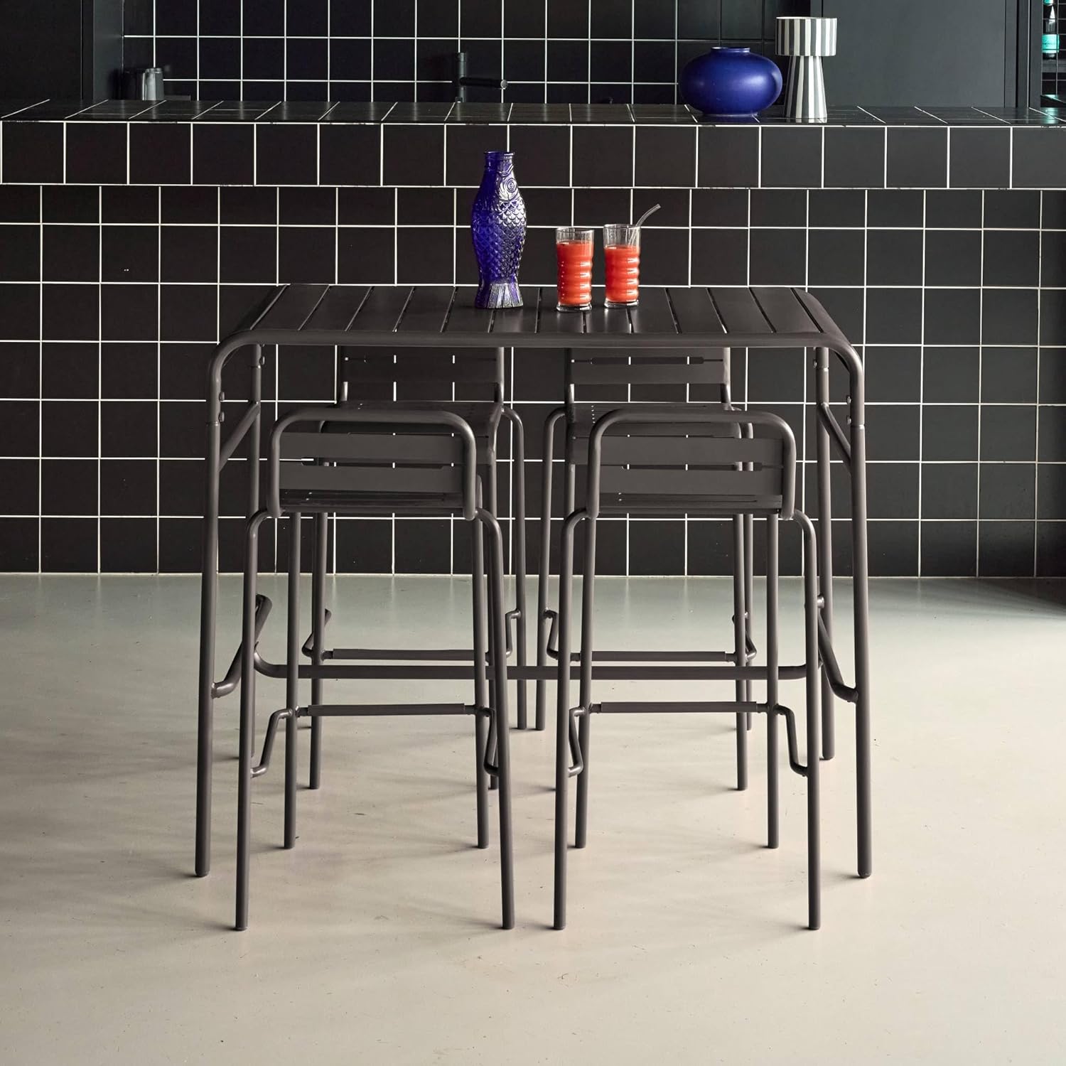 sweeek - Table Haute de Jardin Acier + 4 assises Amelia Anthracite. 4 chaises Hautes en Acier. 120 x 70cm x 95cm – Image 2