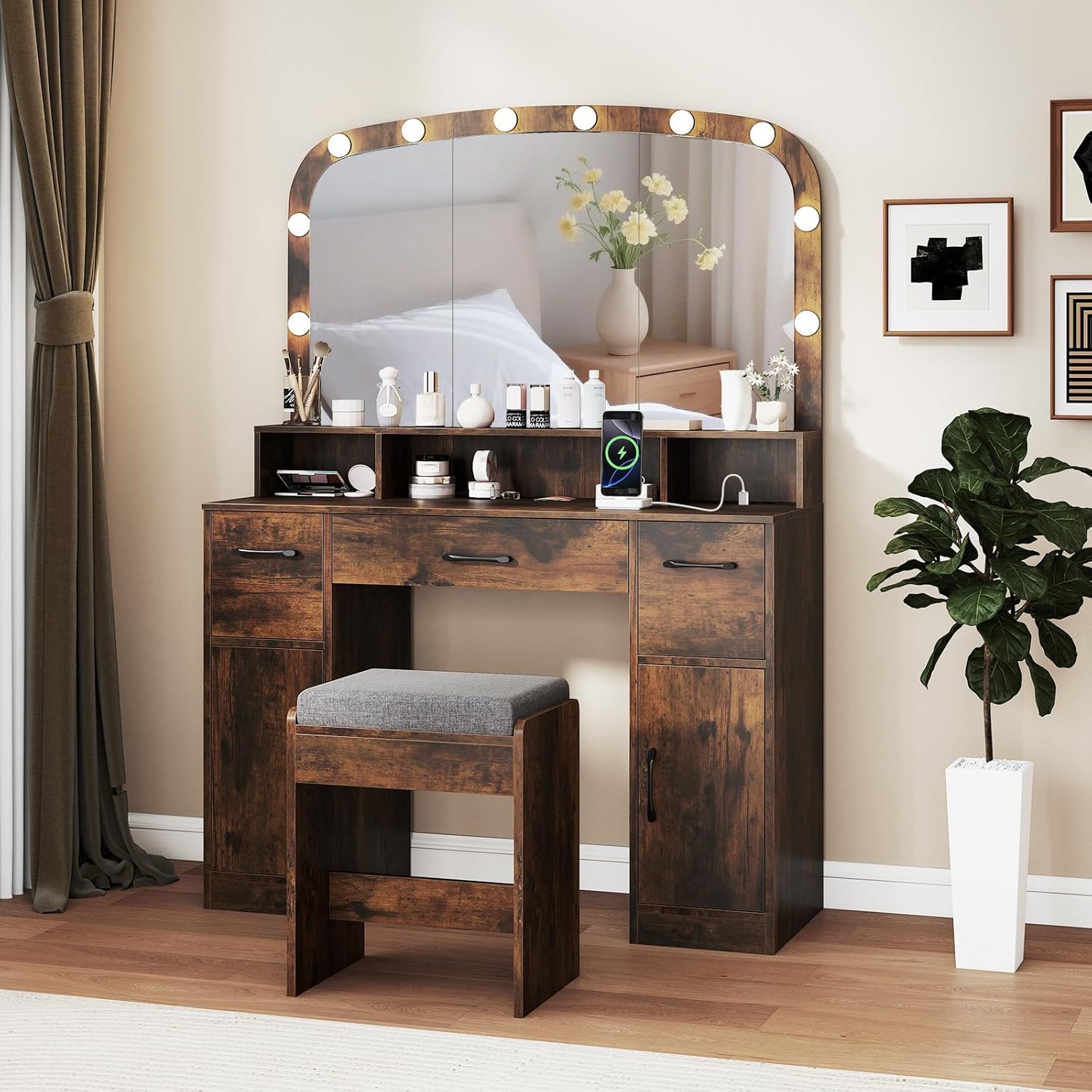 COSTWAY Coiffeuse avec Miroir et Tabouret, Coiffeuse avec Rangement, Station de Charge, 3 Couleurs de Lumière, Table de Maquillage 108 cm de Large, 3 Compartiments, 3 Tiroirs, 2 Armoires Industriel