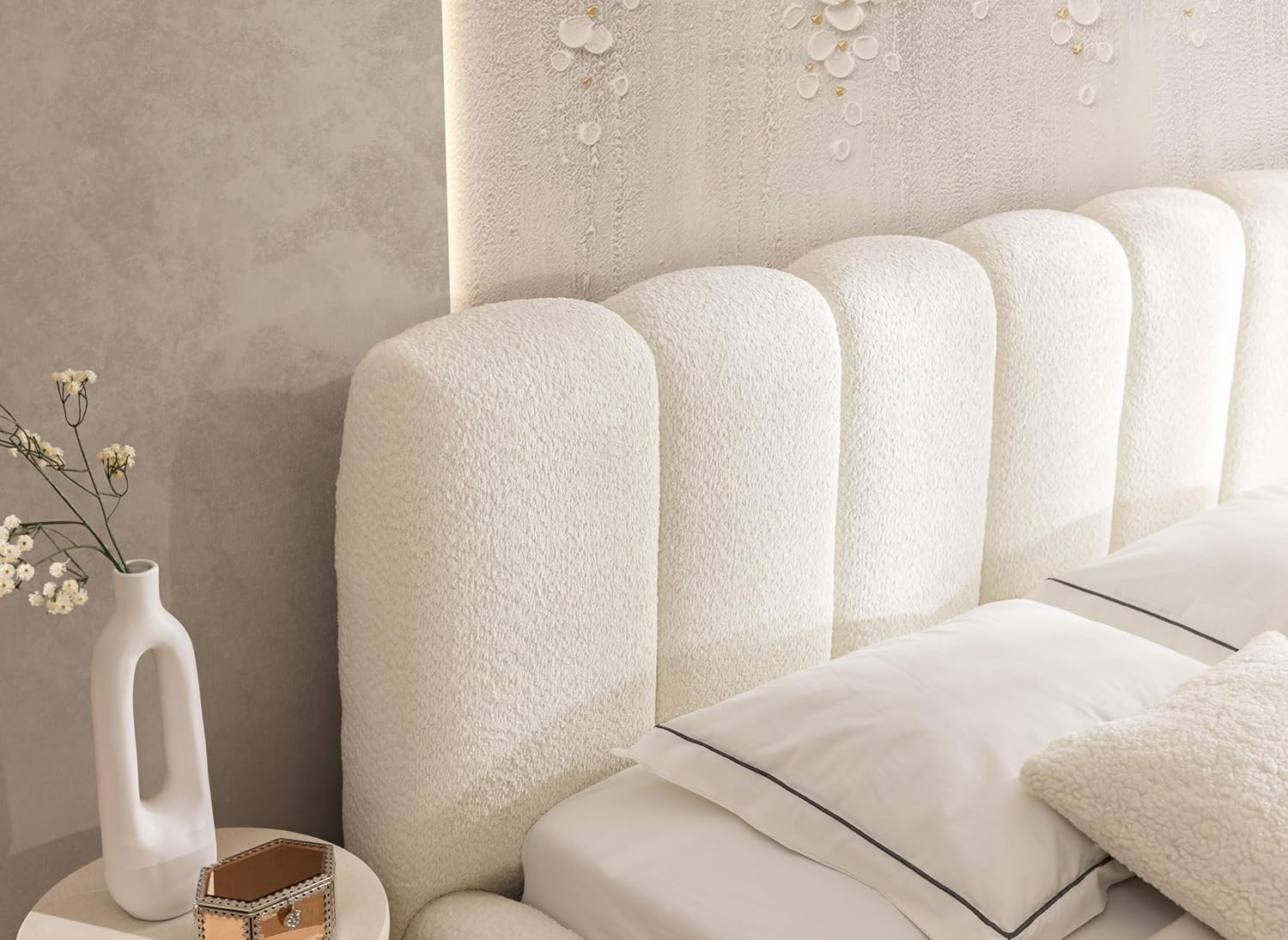 FURNISTAR MIA Lit capitonné avec coffre de lit, lit 140 x 200 cm, lit double avec espace de rangement et sommier à lattes, aspect lit à sommier tapissier, sans matelas, chambre à coucher - Blanc – Image 6