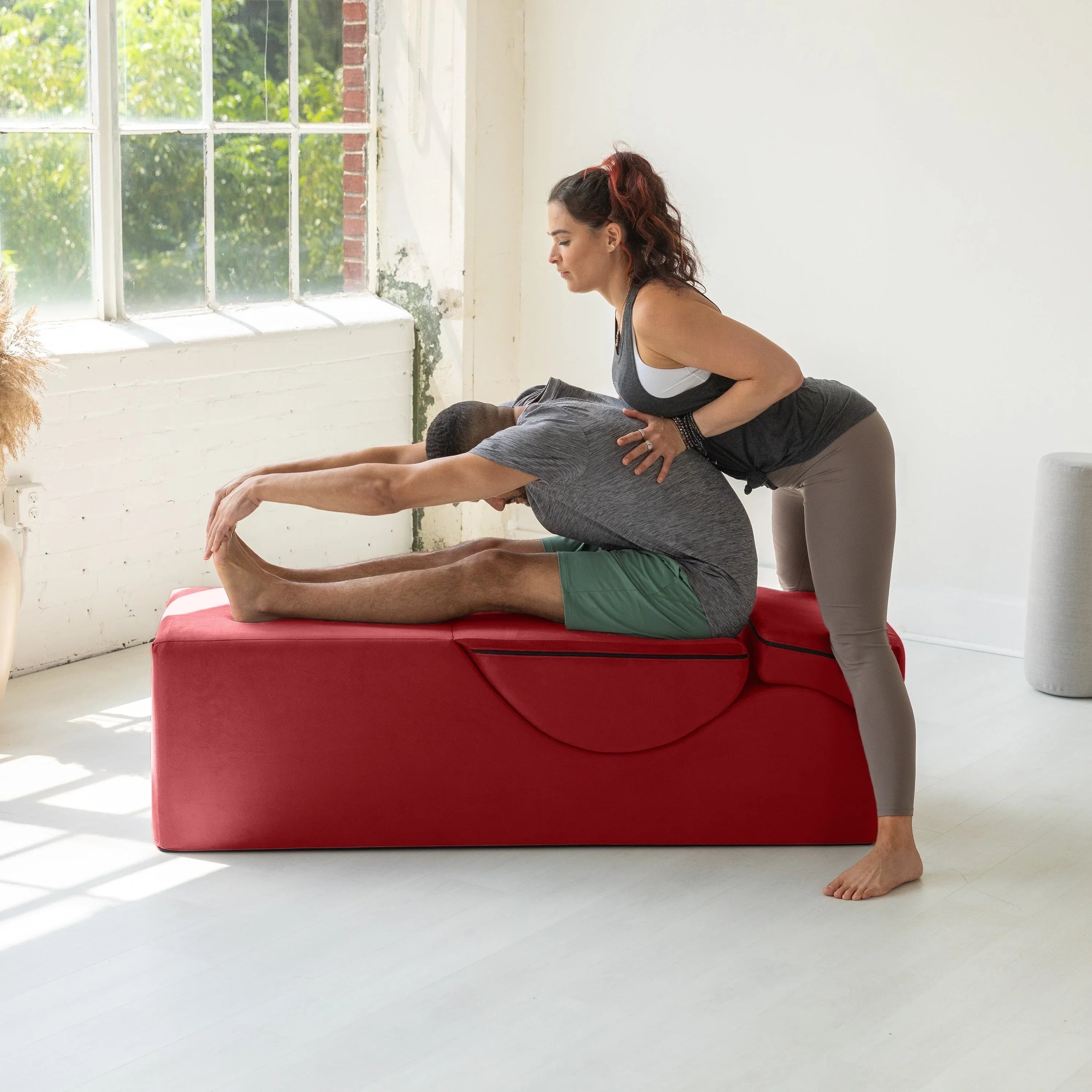 Avana Kami Convertible Chaise / Yoga & Massage - 2-In-1 Ottoman with Concealed Fold Out Yoga Lounge Chair, Microvelvet - N/A – Image 25