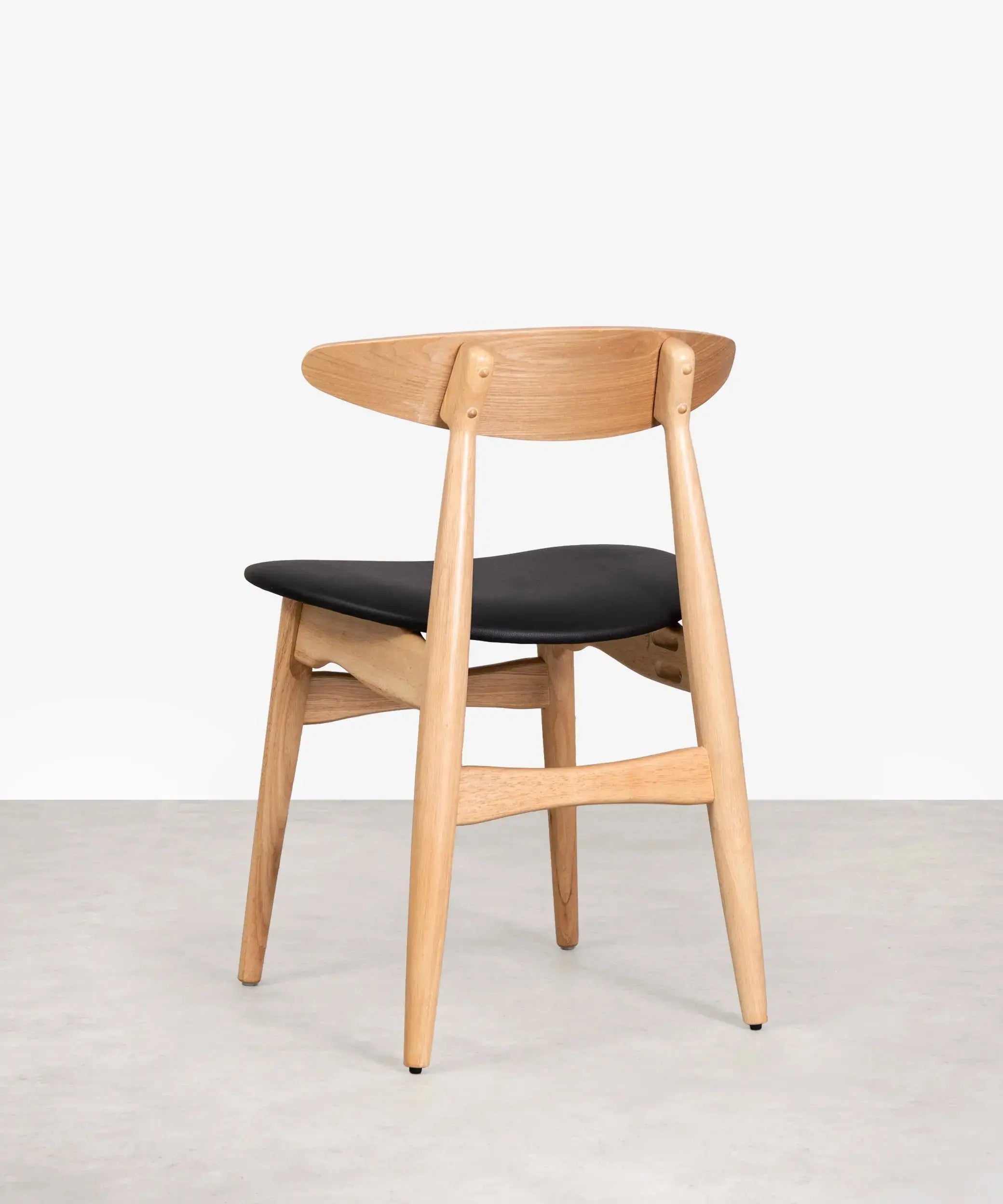 Silla de Comedor en Madera Acolchada Kyoto – Image 31