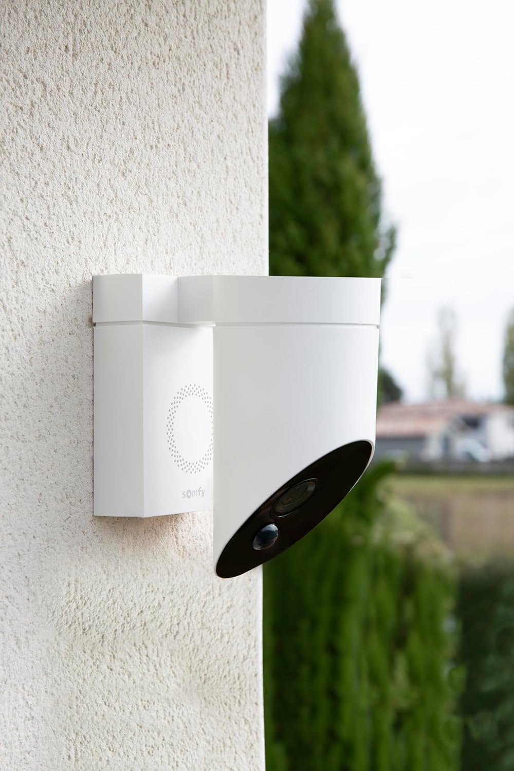 somfy 1875340 – Pack de 2 Outdoor Camera 2 Blanches, Caméras avec détection de Mouvement Intelligente, Sirène intégrée de 110 DB, Branchement Possible sur Un luminaire existant, Images Full HD 1080p – Image 2