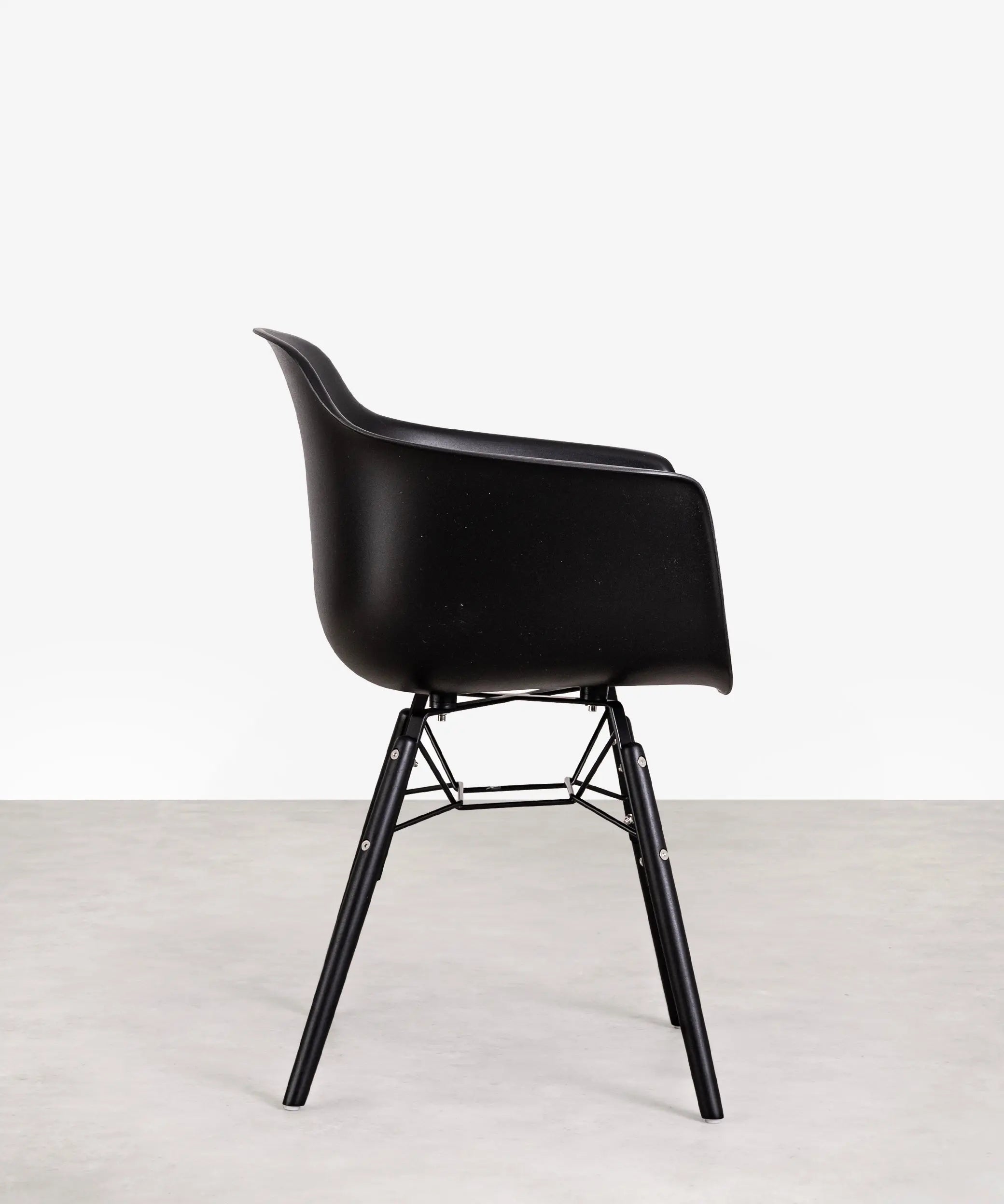 Silla de Polipropileno y Madera Elon Arms – Image 31