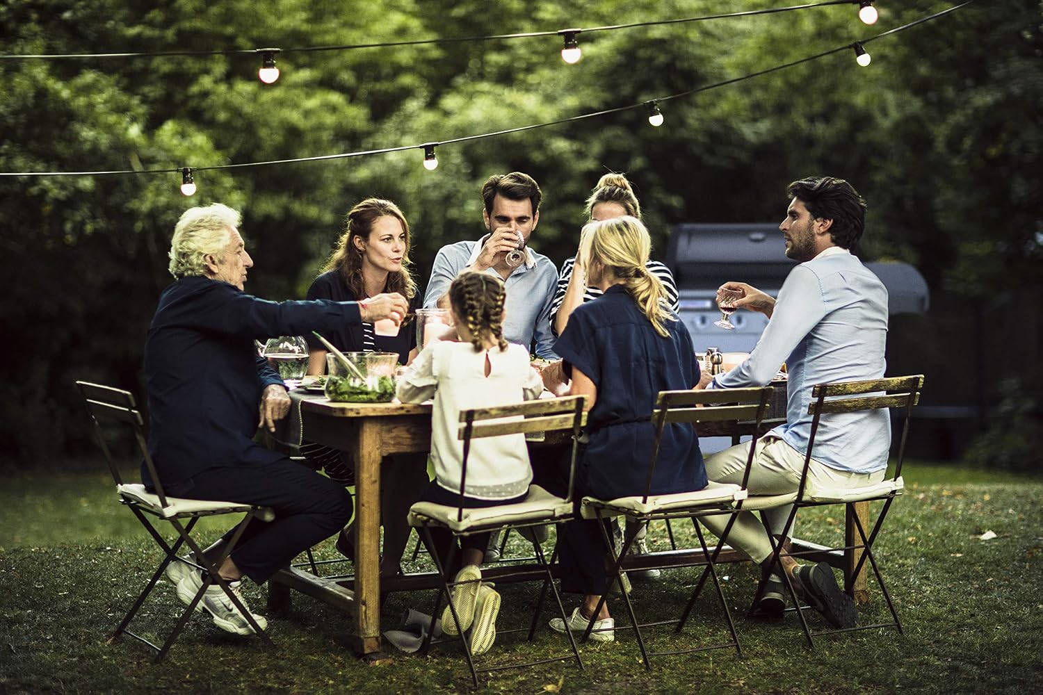 Campingaz Barbecue à gaz Class 4 L Plus, 4 brûleurs, Puissance 12.8kW, Système de nettoyage facile InstaClean, Grille et plancha en fonte double émaillage, 2 tablettes latérales – Image 2