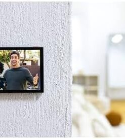 Alternative view of EZVIZ HP7 2K Visiophone Connecté Interphone Vidéo, 7 Pouces Moniteur Tactile, Unlock à Distance, 2 Fils, Détection Humaine, Option RFID, Audio Bidirectionnel, Vision Nocturne, étanche, WiFi dual-Band