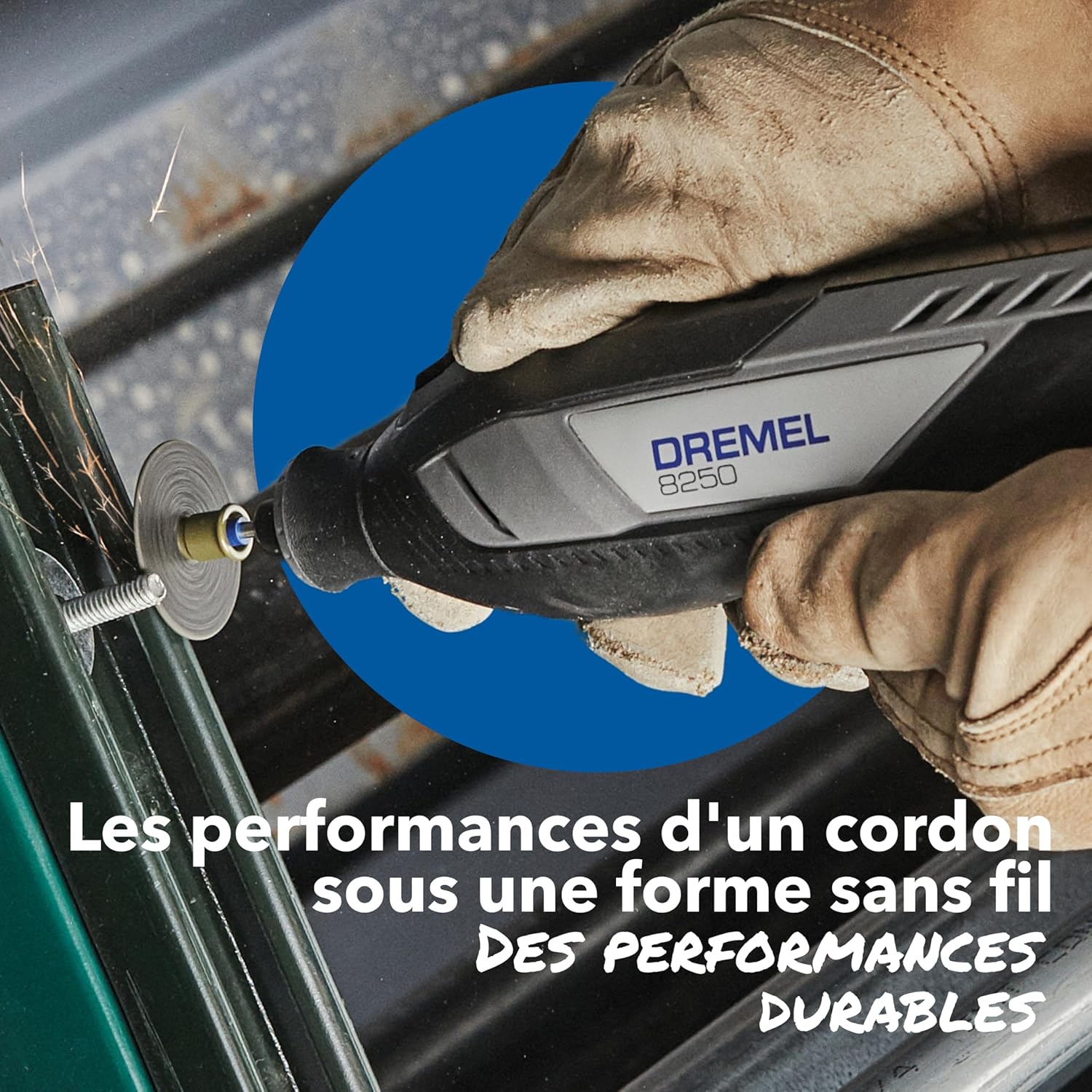 Dremel 8250 Outil rotatif sans fil 12 V 5 000-30 000 tr/min Kit d'outils multifonctions sans balais avec boîte Dremel, 65 accessoires, 5 accessoires et embouts, pour poncer, fraiser, graver – Image 4