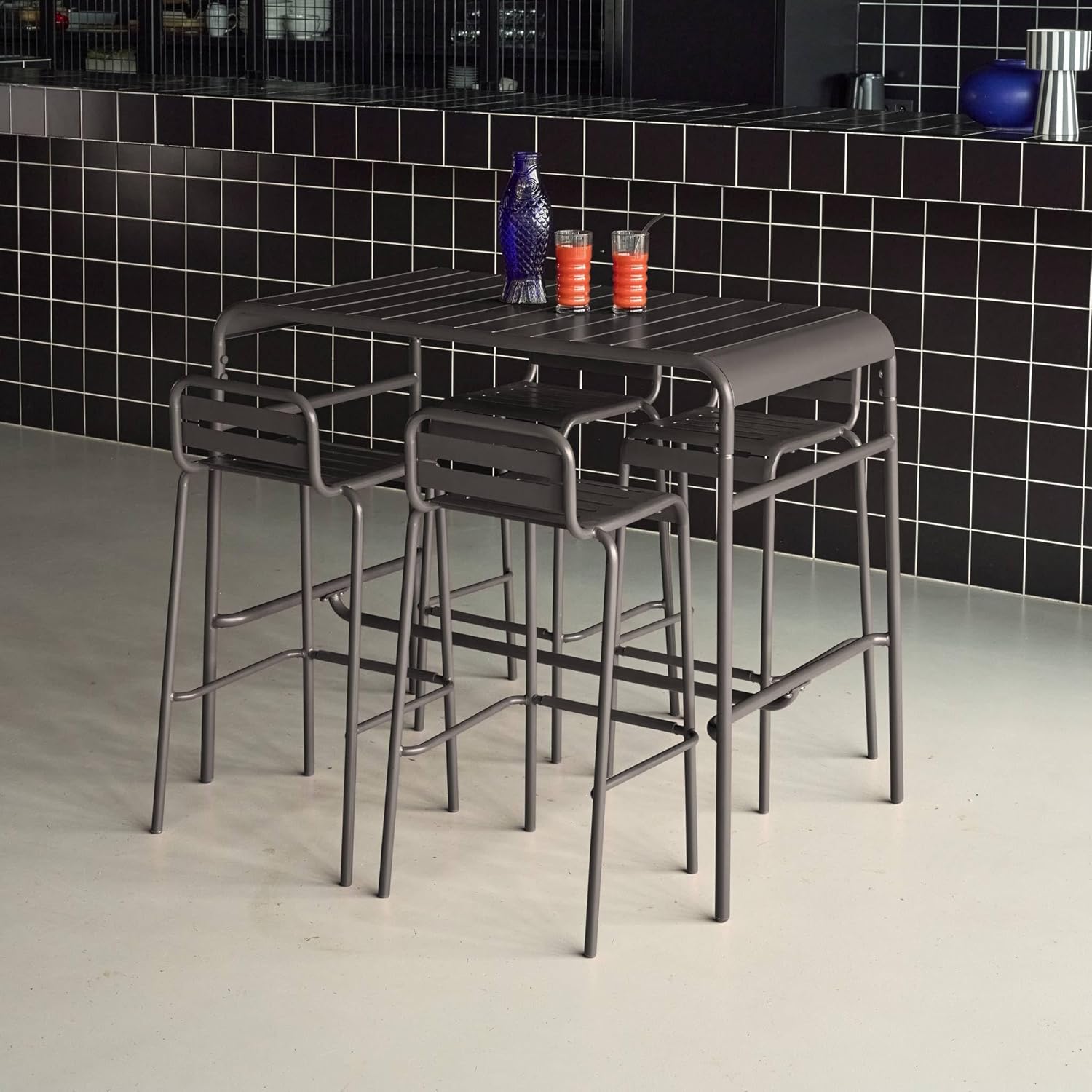 sweeek - Table Haute de Jardin Acier + 4 assises Amelia Anthracite. 4 chaises Hautes en Acier. 120 x 70cm x 95cm – Image 3