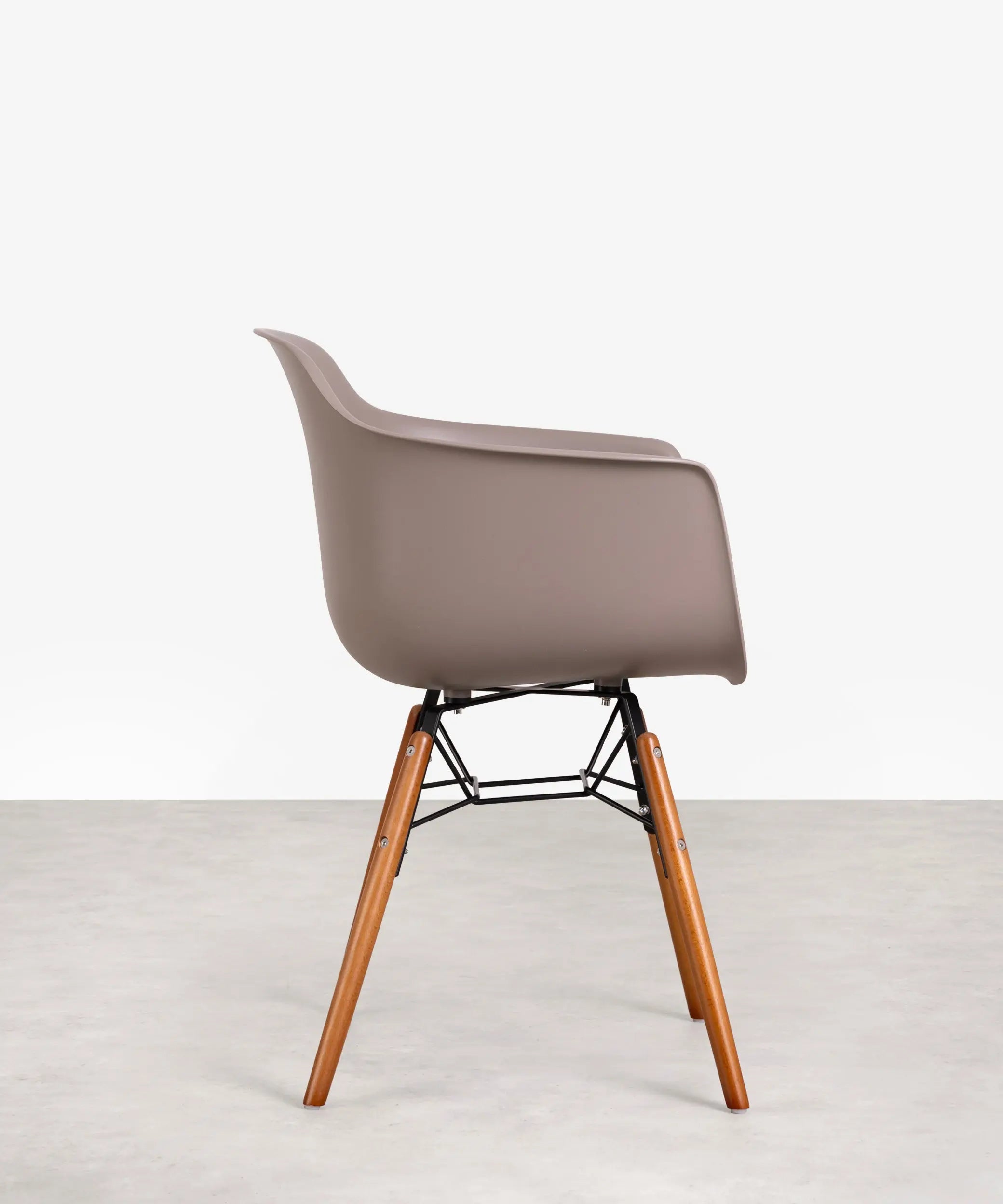 Silla de Polipropileno y Madera Elon Arms – Image 3