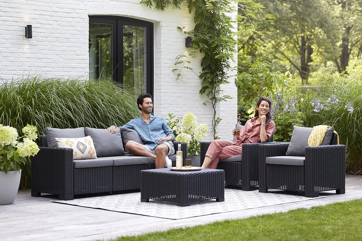 Allibert by Keter California Canapé de Jardin 3 Places avec Coussins d'assise et de Dossier, en Plastique, Aspect rotin, Rond, Graphite/Gris Froid, 199 x 68 x 72 cm – Image 8